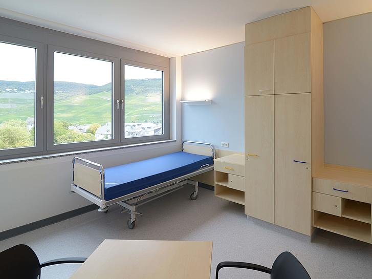 Blick in ein Patientenzimmer